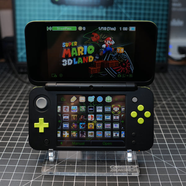 2DS XL! | Green and Black | MODDED w/ 128gb SD card