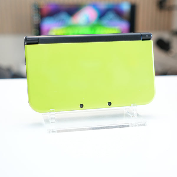 3DS XL! | Lime Green| MODDED w/ 128gb SD card