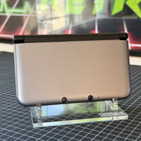 3DS XL! | Grey | MODDED w/ 64gb SD card