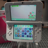 3DS XL! | White & Pink | MODDED w/ 128gb SD card